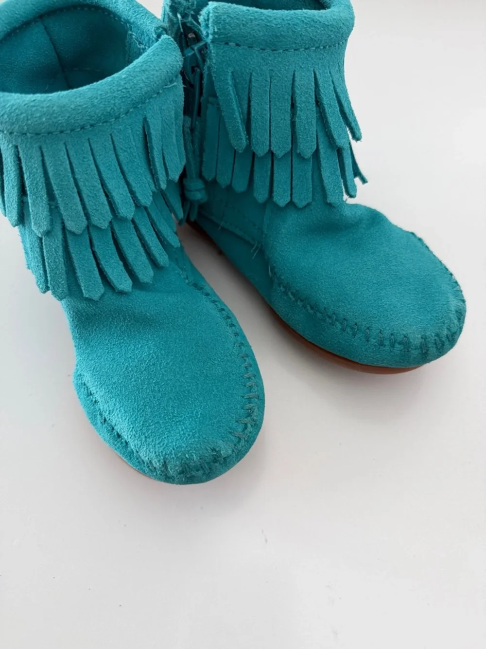 Minnetonka Double Fringe Side Zip Moccasin Boots for Kids Size 9